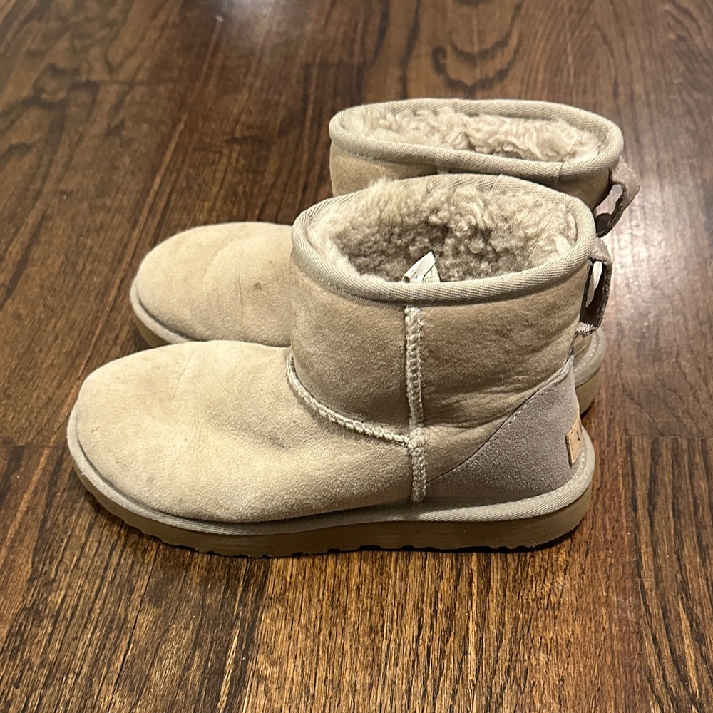 Ugg Classic Mini - image 4